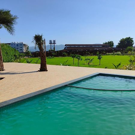 Nirvana Resort And Restaurant Garudeshwar Bagian luar foto