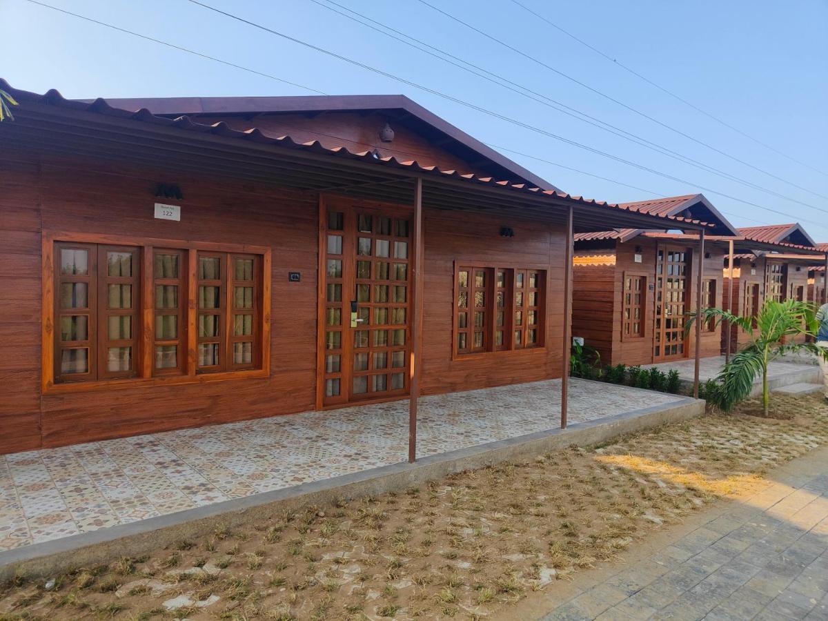 Nirvana Resort And Restaurant Garudeshwar Bagian luar foto